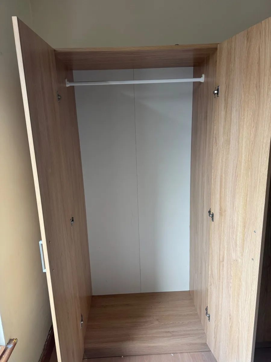 wardrobes - Image 2