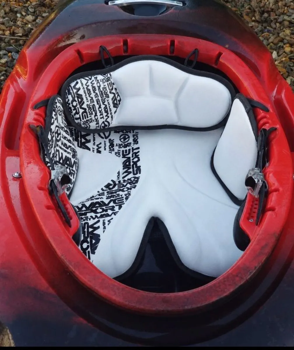 Playboat Kayak wavesport project X 56 - Image 3