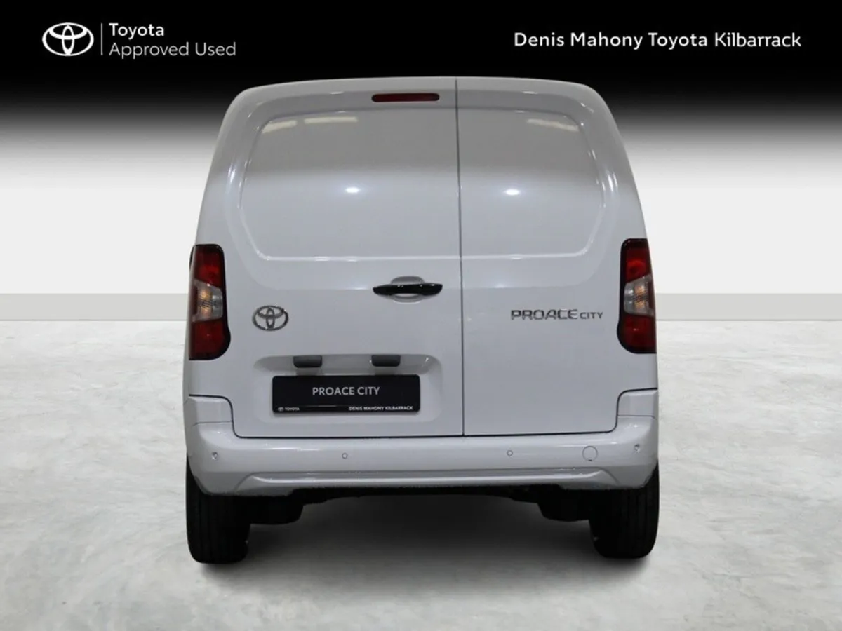 Toyota Proace City 130HP SWB A/T INC VAT - Image 4