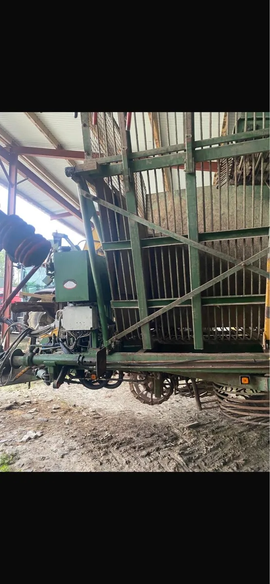 Beet harvester - Image 4