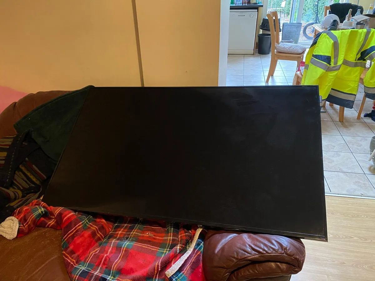 Samsung 55’ Monitor/TV - Image 4
