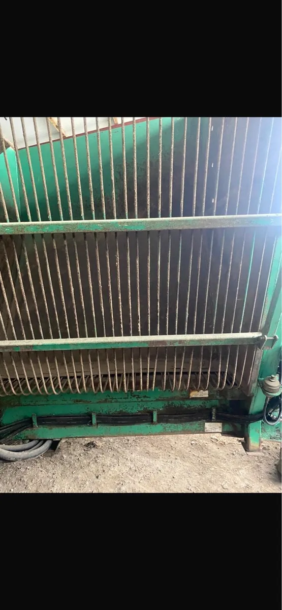 Beet harvester - Image 3