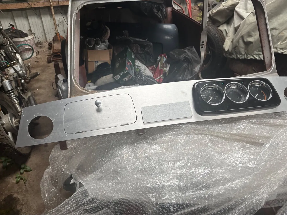 Classic car parts - Image 4