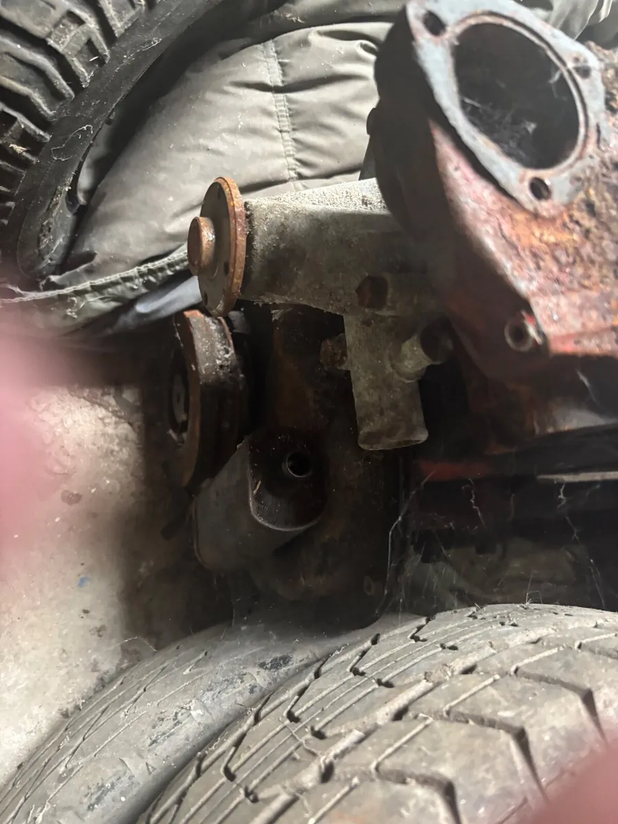 Classic car parts - Image 3