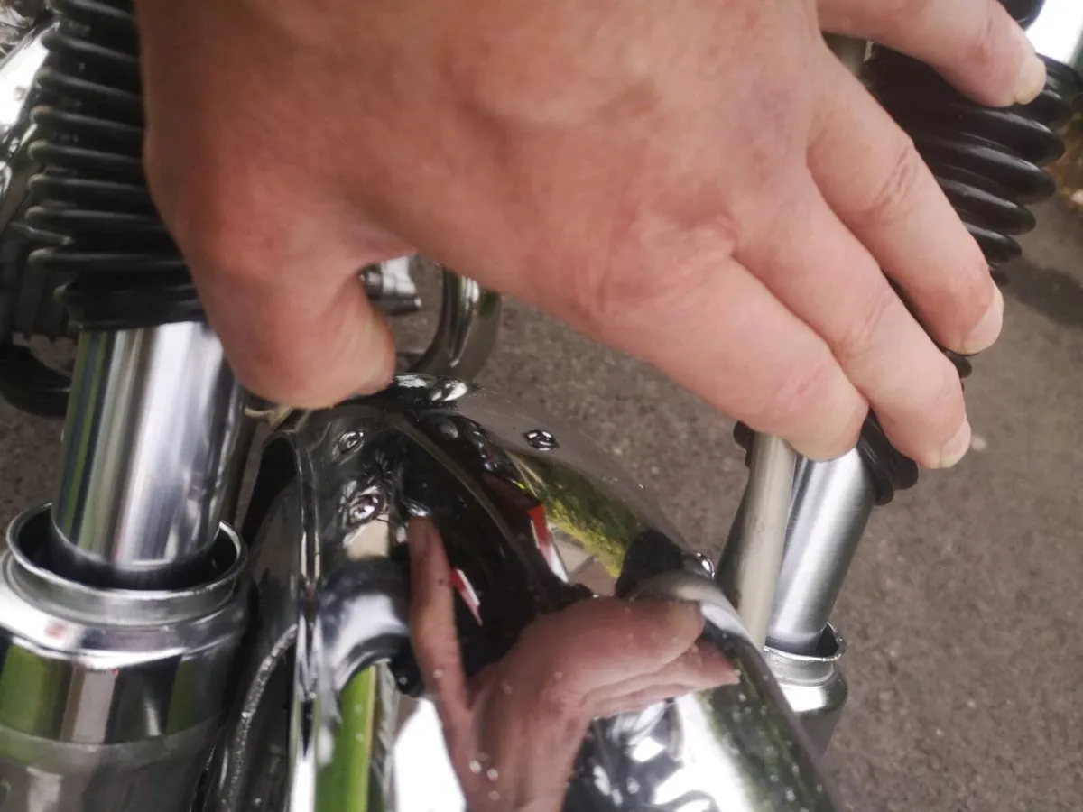 Honda CB200t - Image 2