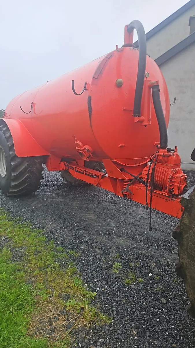 2100 gallon Abbey slurry tank - Image 2