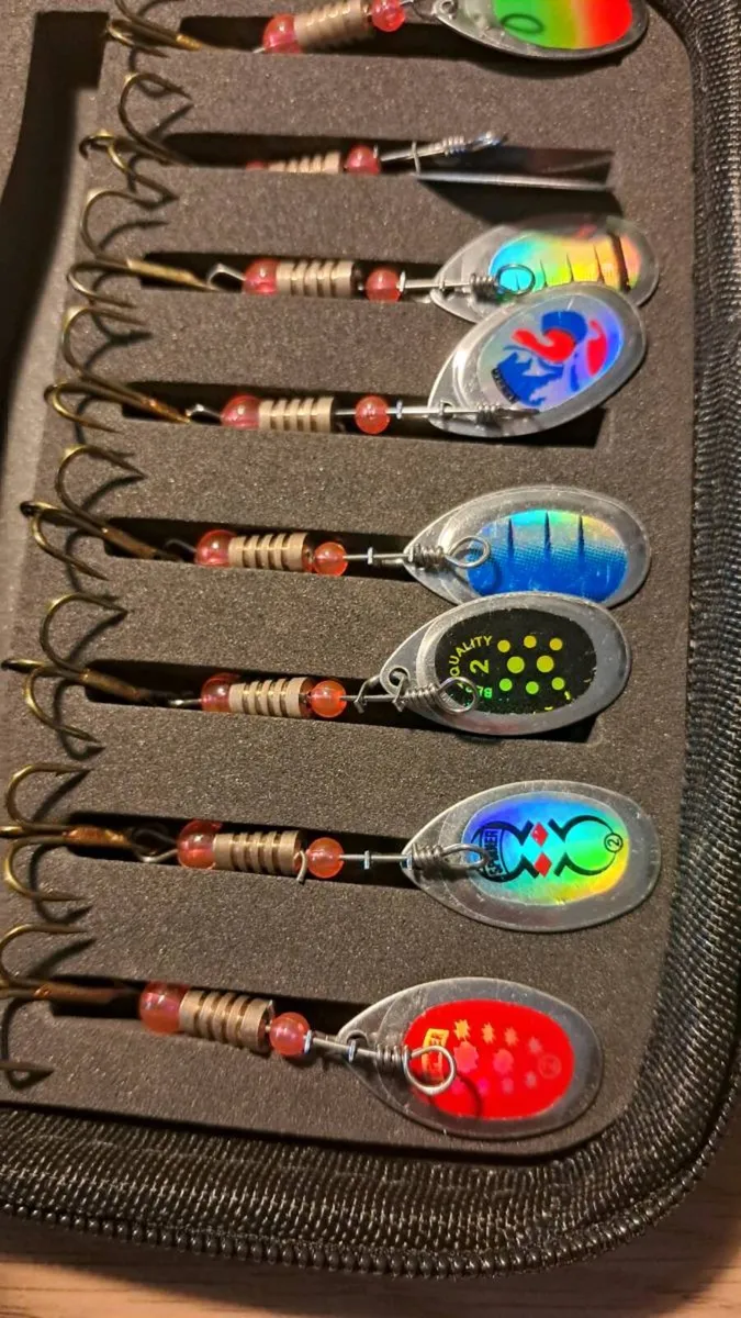 16 Spinners - Image 2