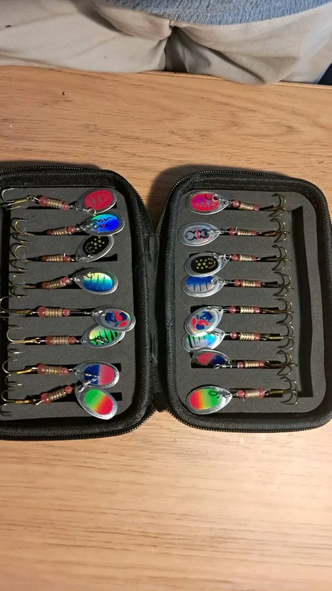 16 Spinners - Image 3