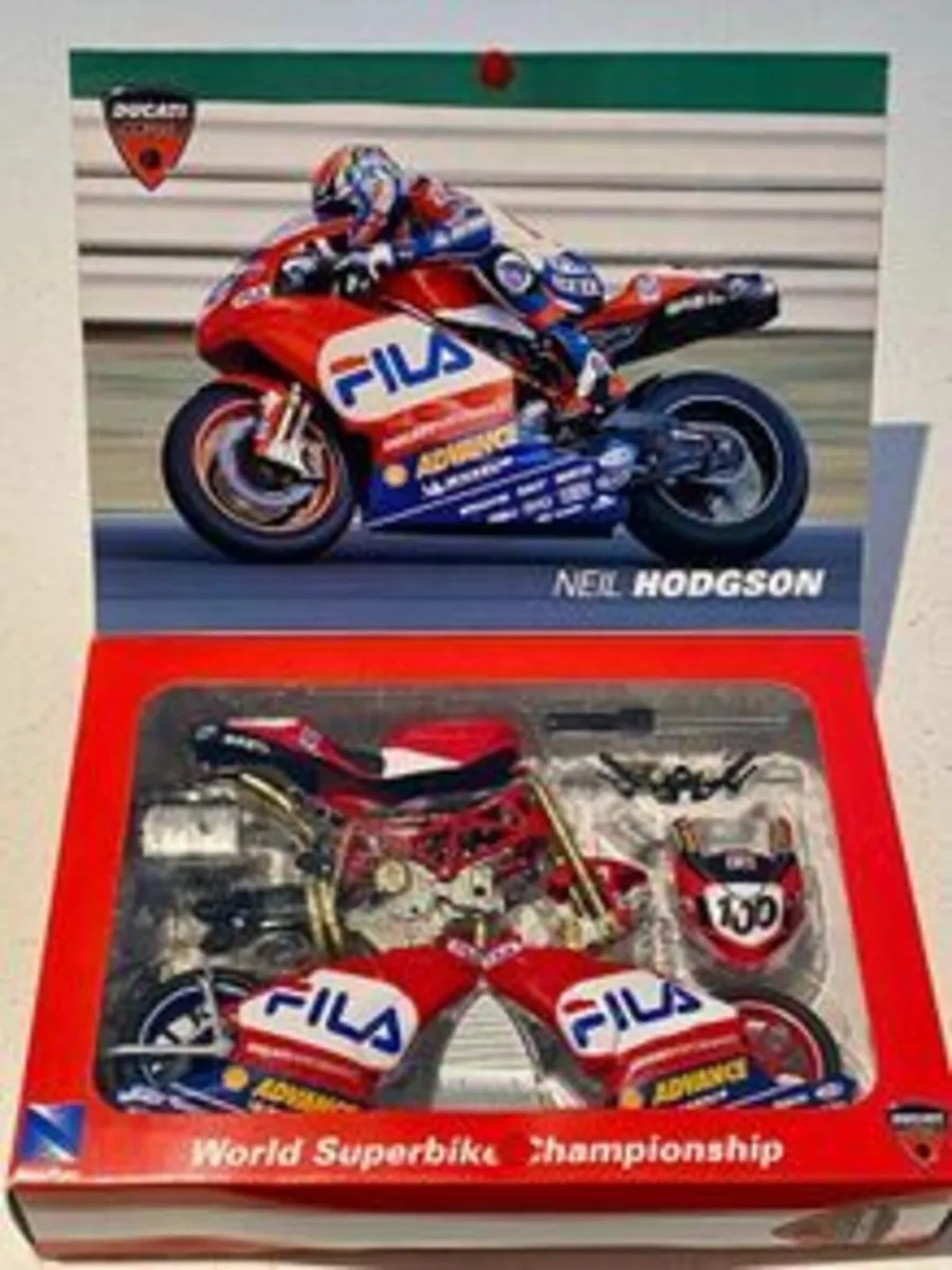 Ducati Model Kit 1:12 DieCast - Image 1