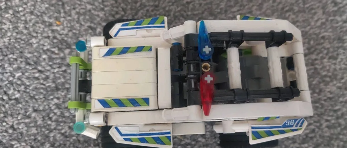 Limited edition technique LEGO 42047 police interc - Image 3