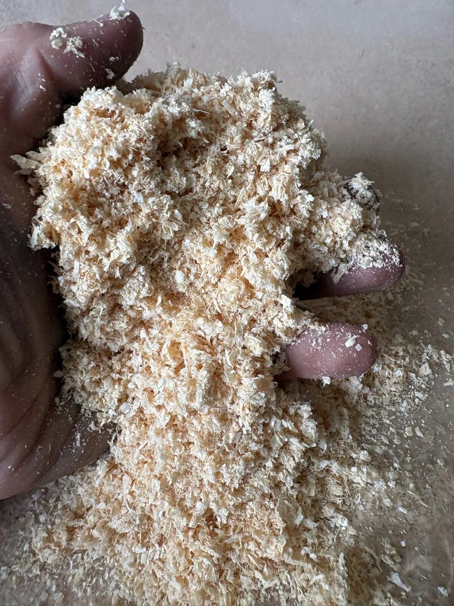 Kiln Dried White Sawdust in Bales Delivered - Image 1