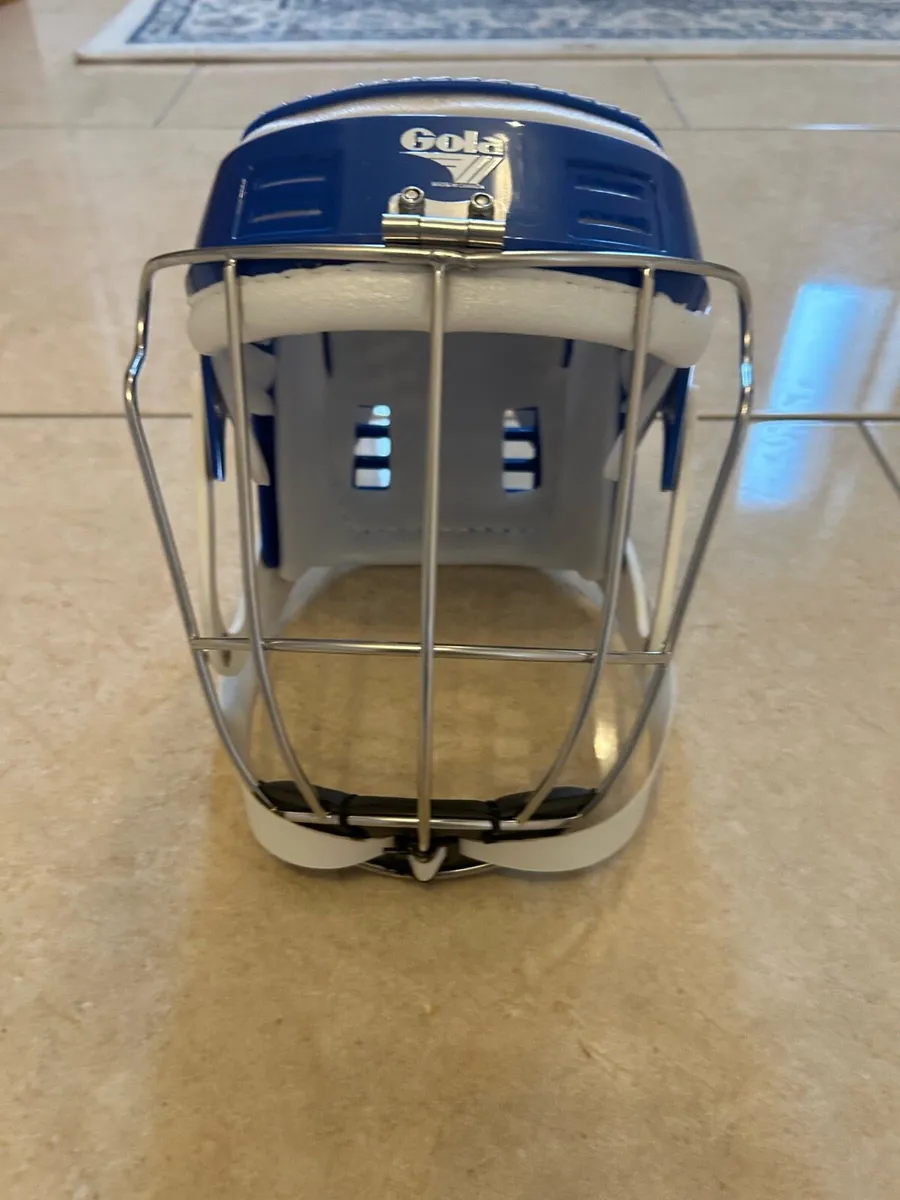 Hurling Helmet - Image 1