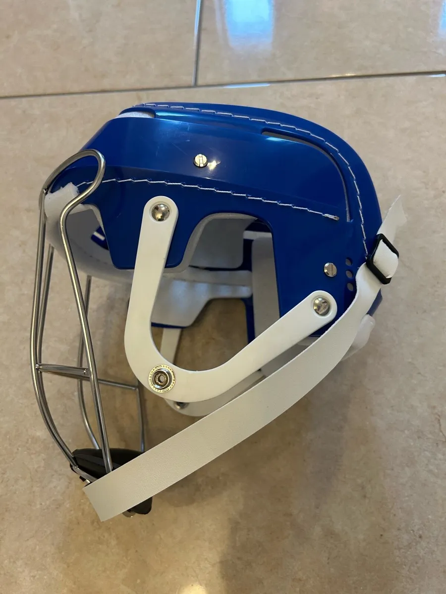 Hurling Helmet - Image 2