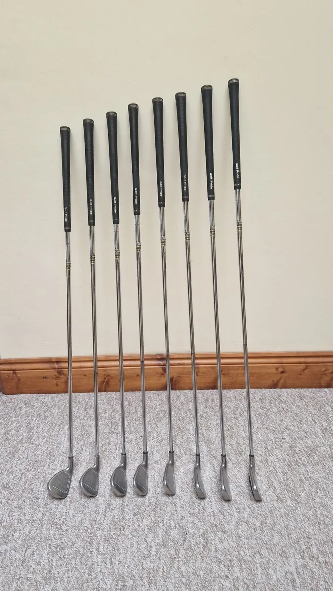 Golf Clubs: Set of Callaway X18 Pro Series Irons - Image 3