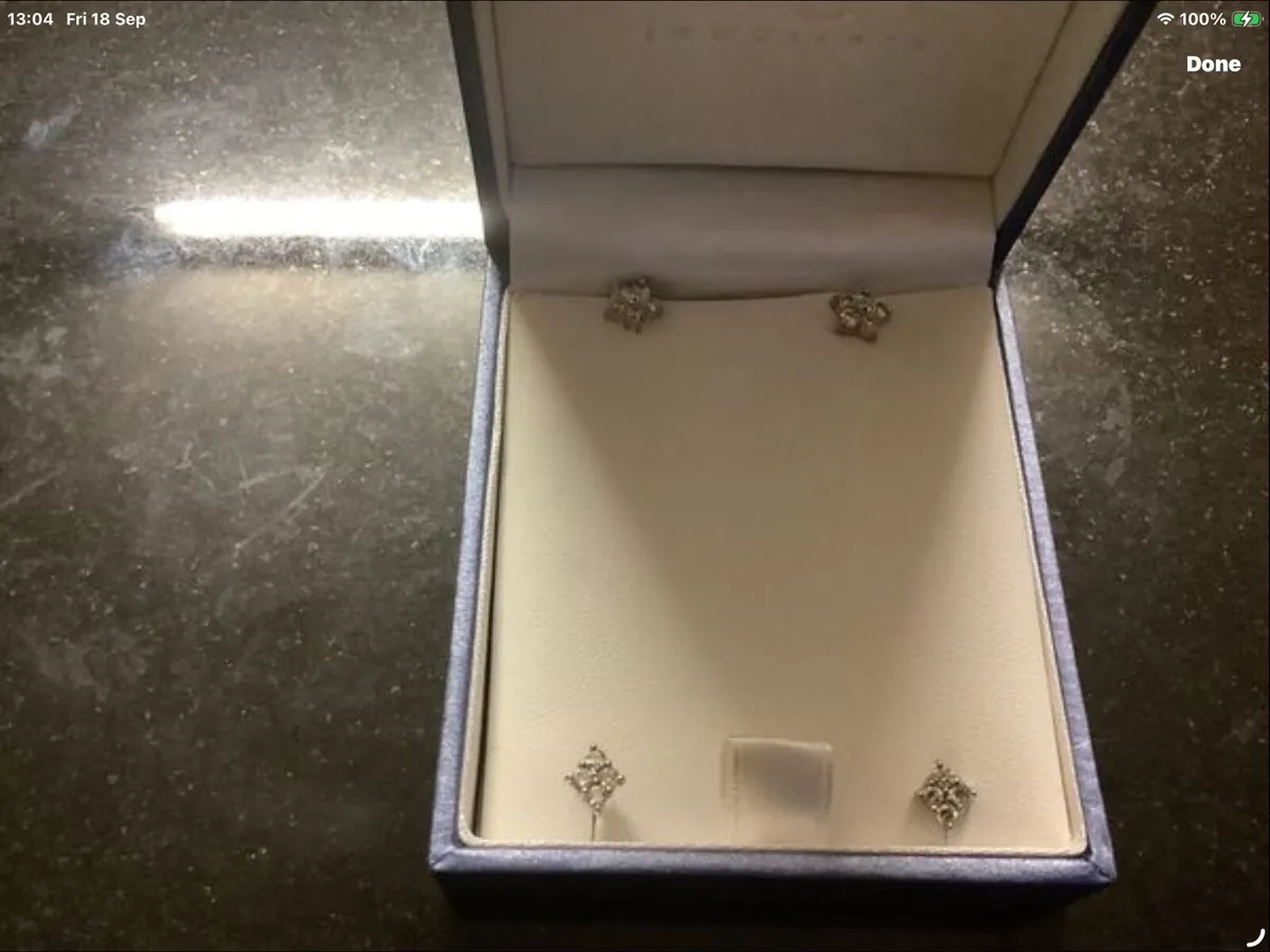 Silver 925 earrings two pair - Image 1