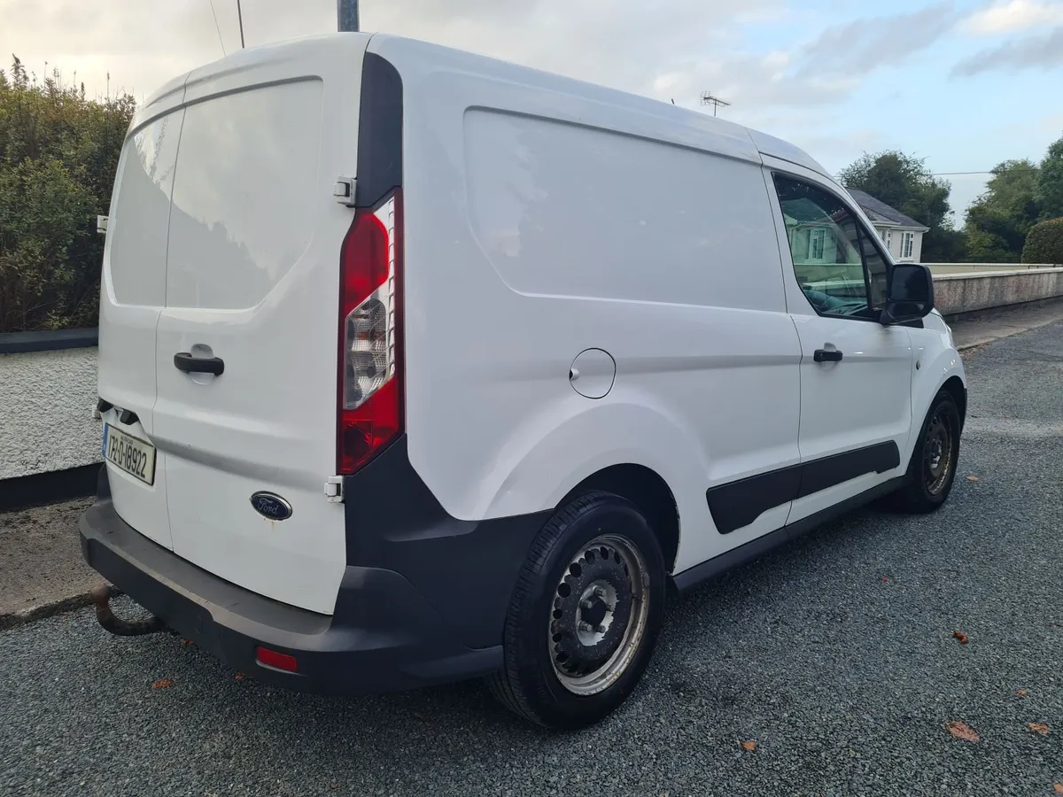 Ford Transit CONNECT 2017 (2 ) - Image 2