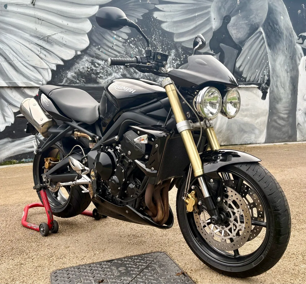 Triumph Street Triple R - Image 1