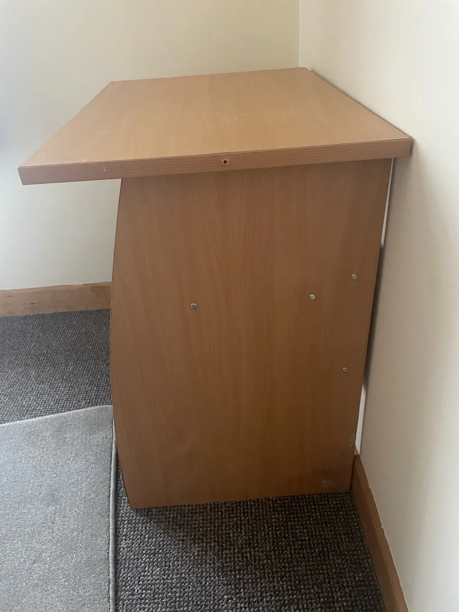 Desk - Image 2