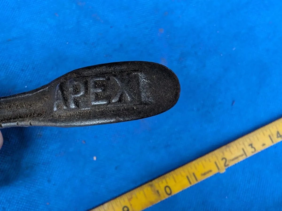 Apex Saw Set - Image 2