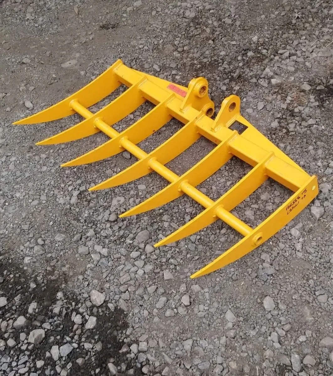 JCB 3 TON MINI DIGGER RAKE 4 FT - Image 1