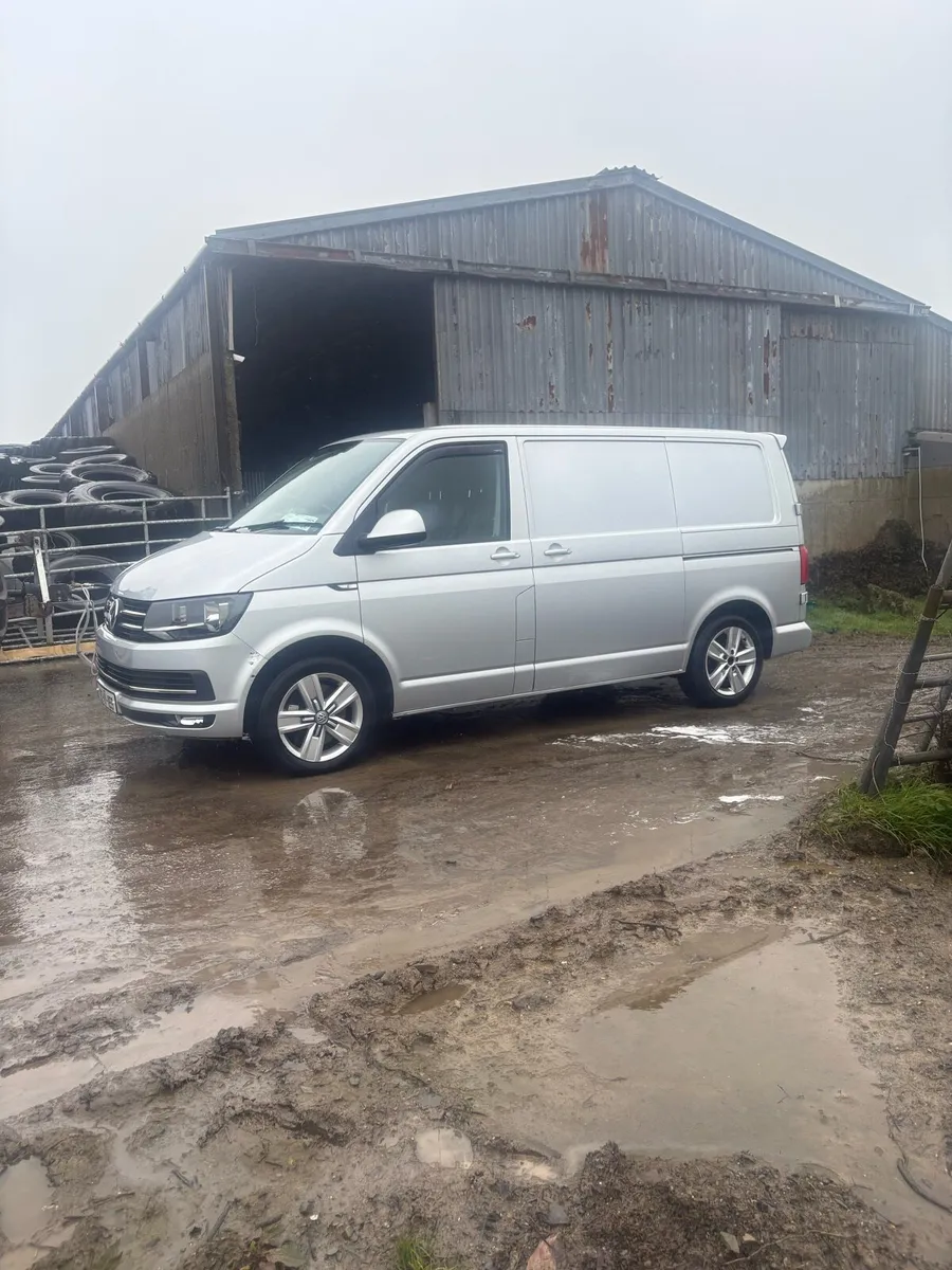 Volkswagen transporter r line 4 motion auto - Image 3