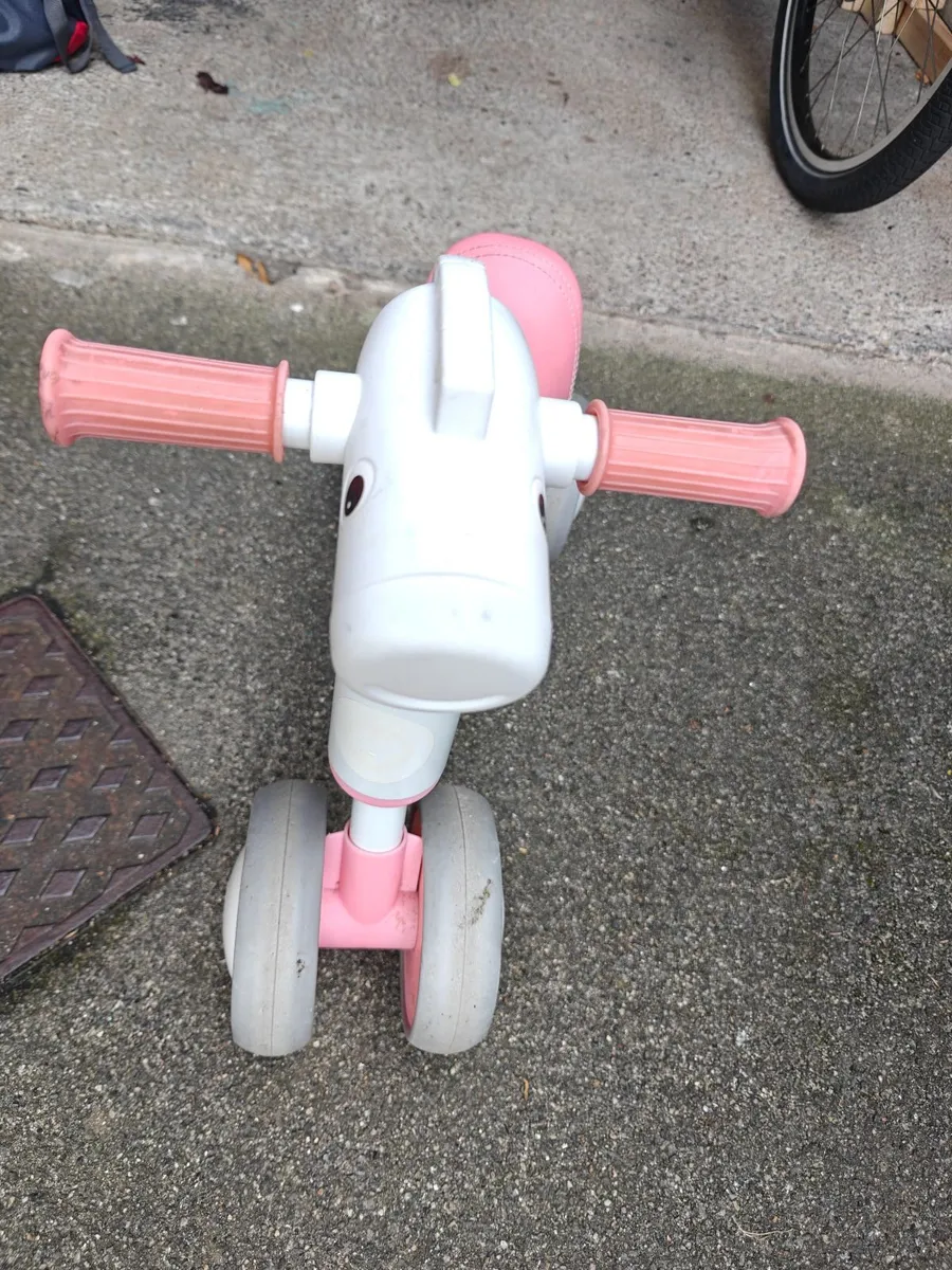 Pink balance bike for 1-2 years old - Image 2