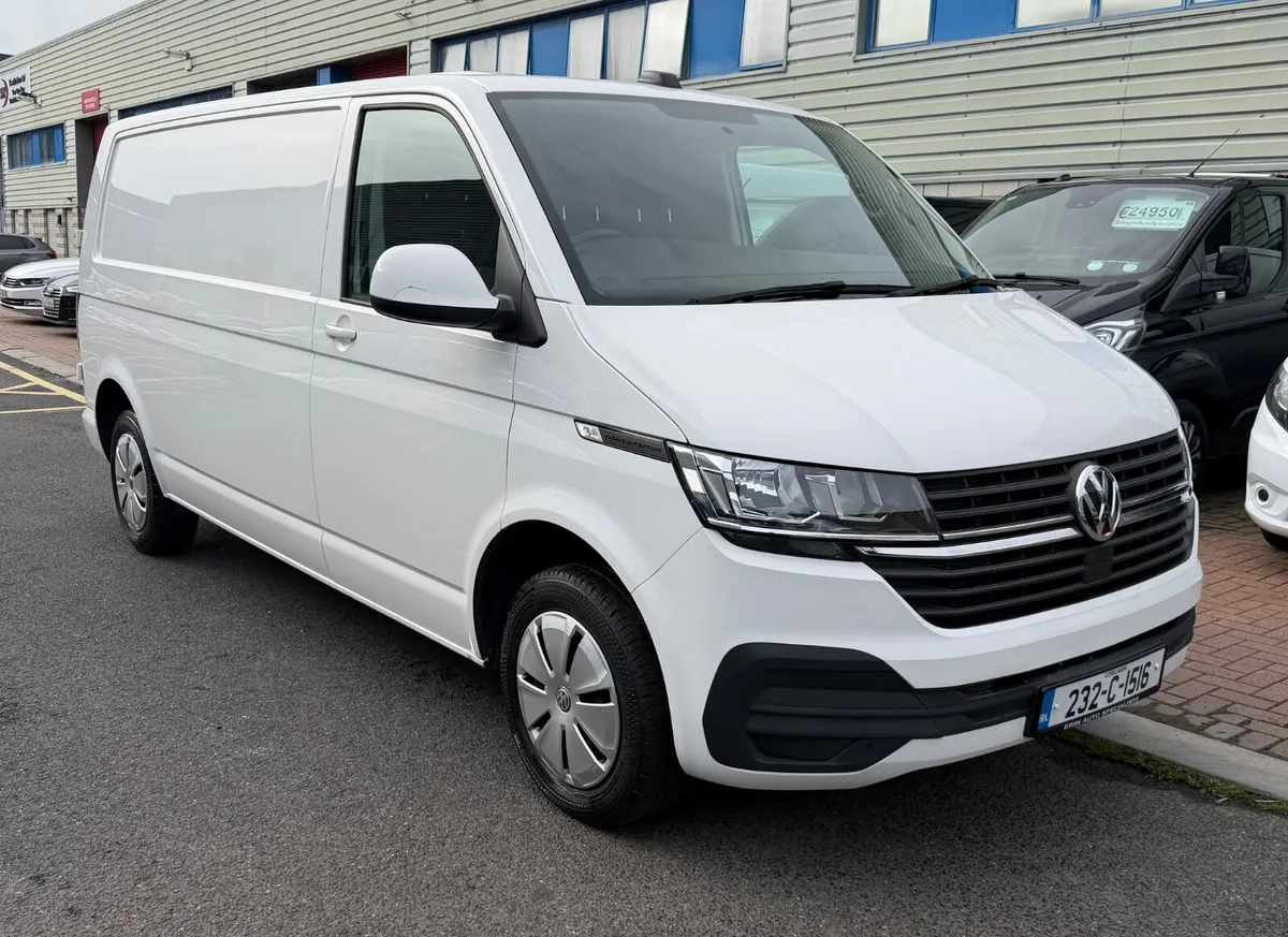 232 Volkswagen Transporter Trendline LWB - Image 1