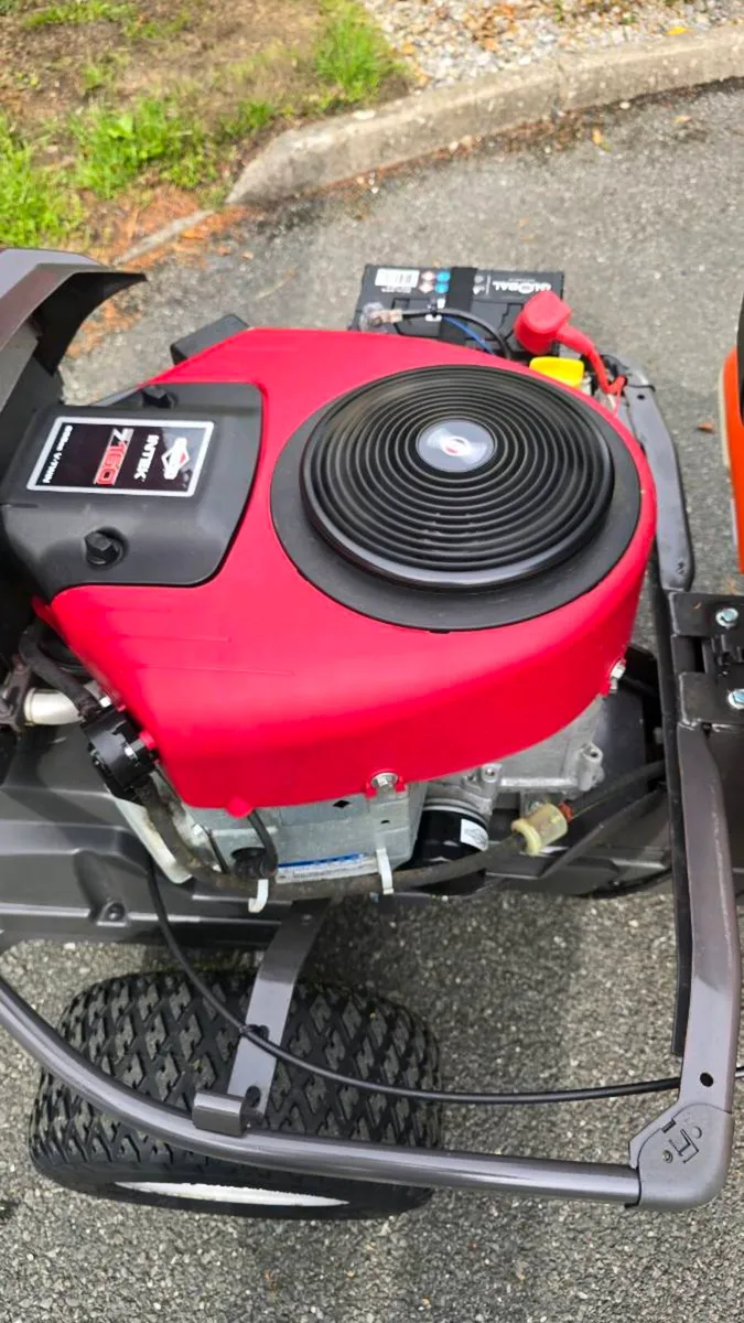 Husqvarna R214TC - Image 4
