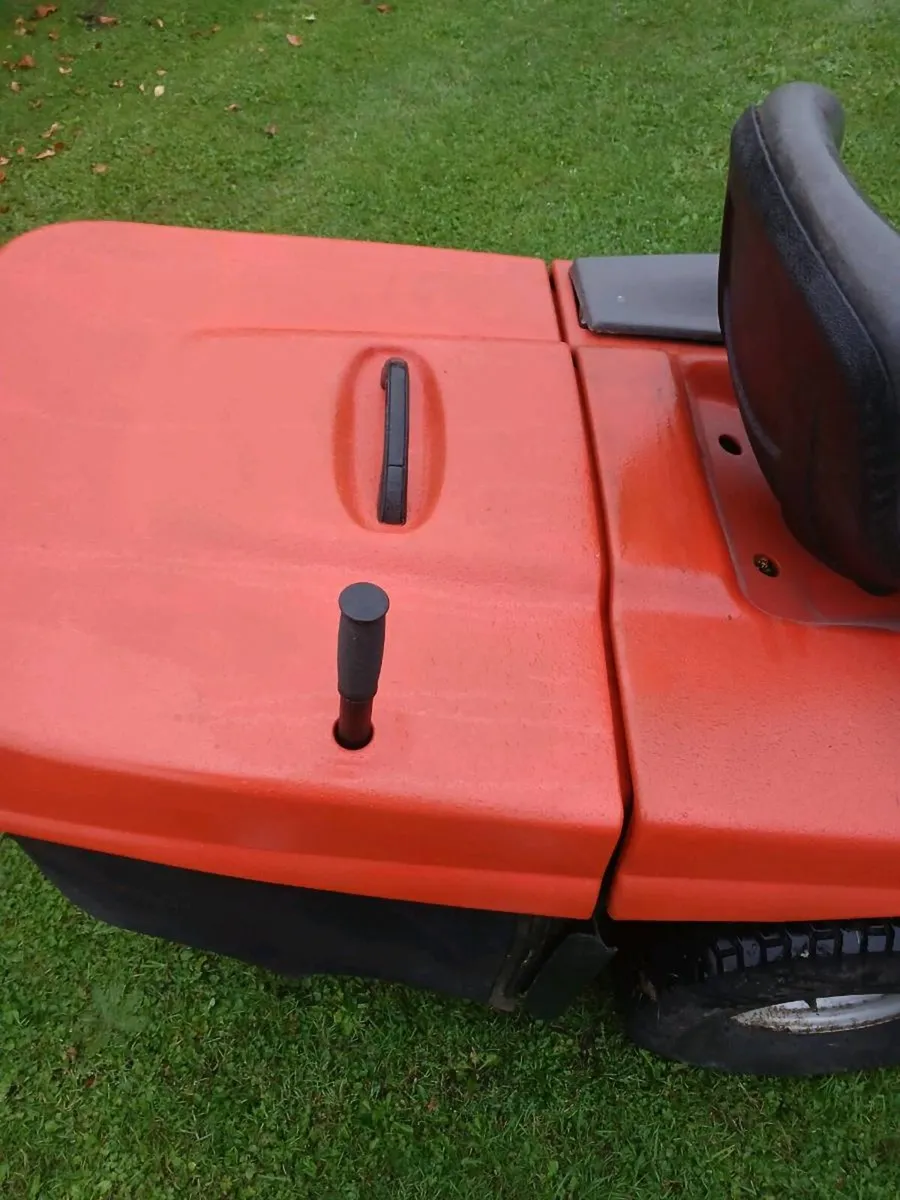 Husqvarna 151 CTH.    " AS NEW " - Image 3