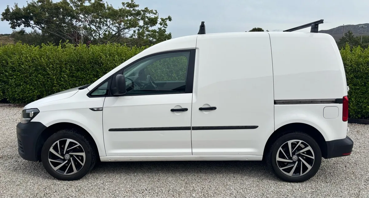 VW Caddy Van 2l TDI (No Vat) - Image 3