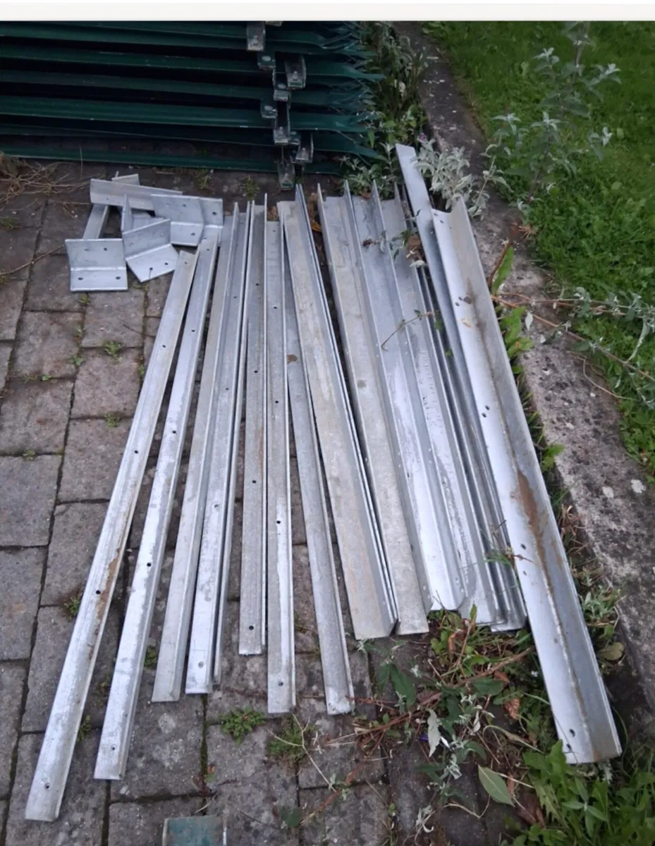 Angle iron - Image 3