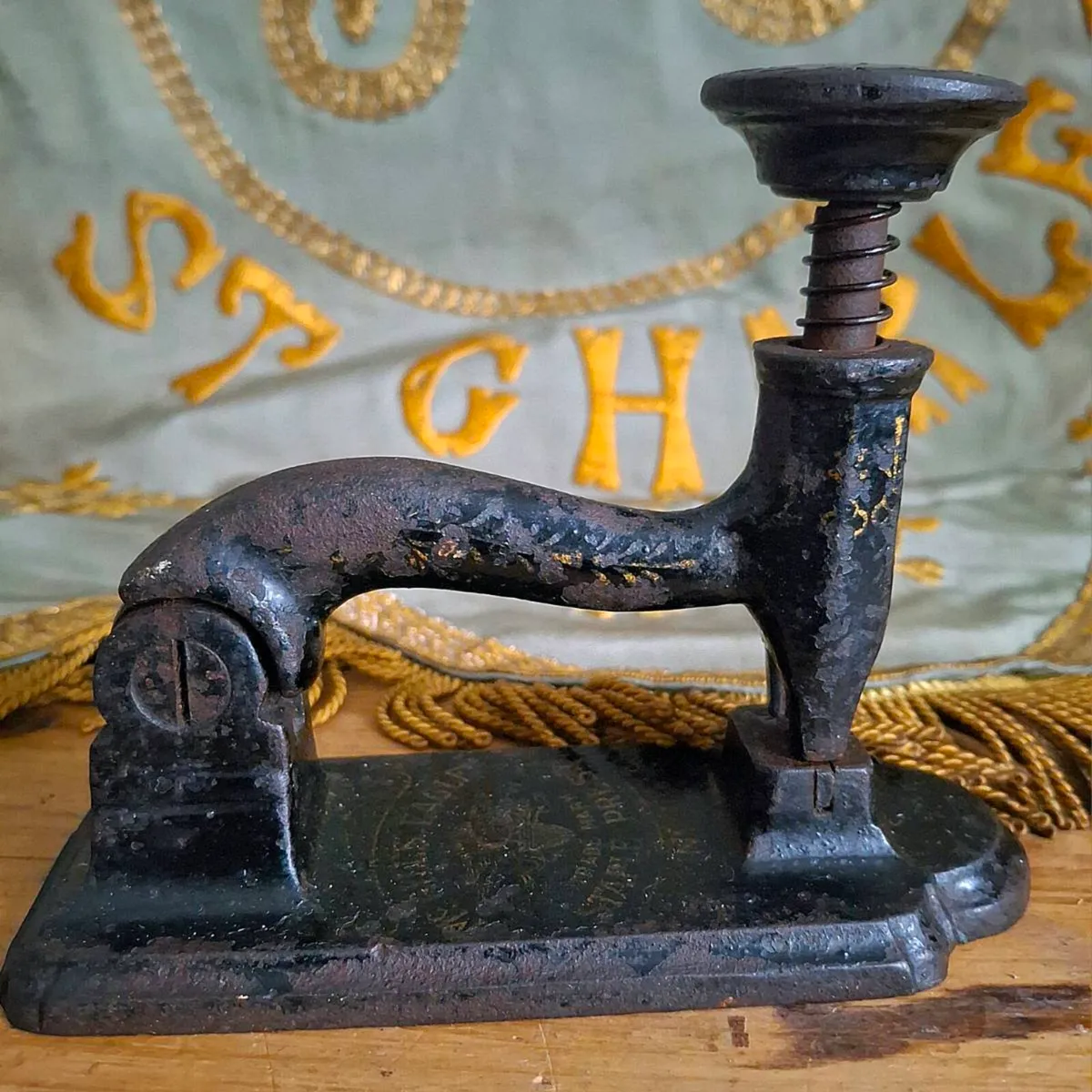 Victorian McGill's Eagle No. 1 Staple Press - Image 1