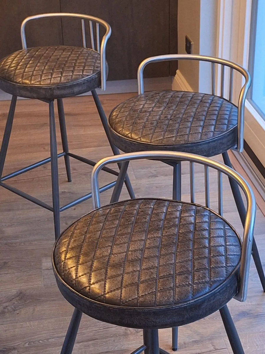 Kitchen high chairs - Image 3