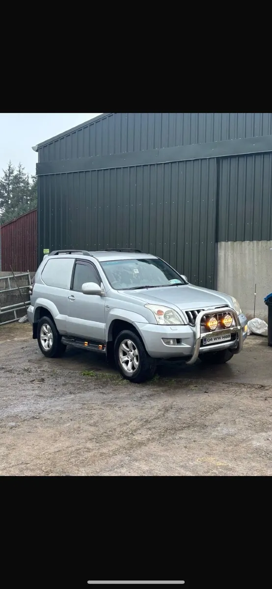 Toyota Land Cruiser 2004 - Image 4