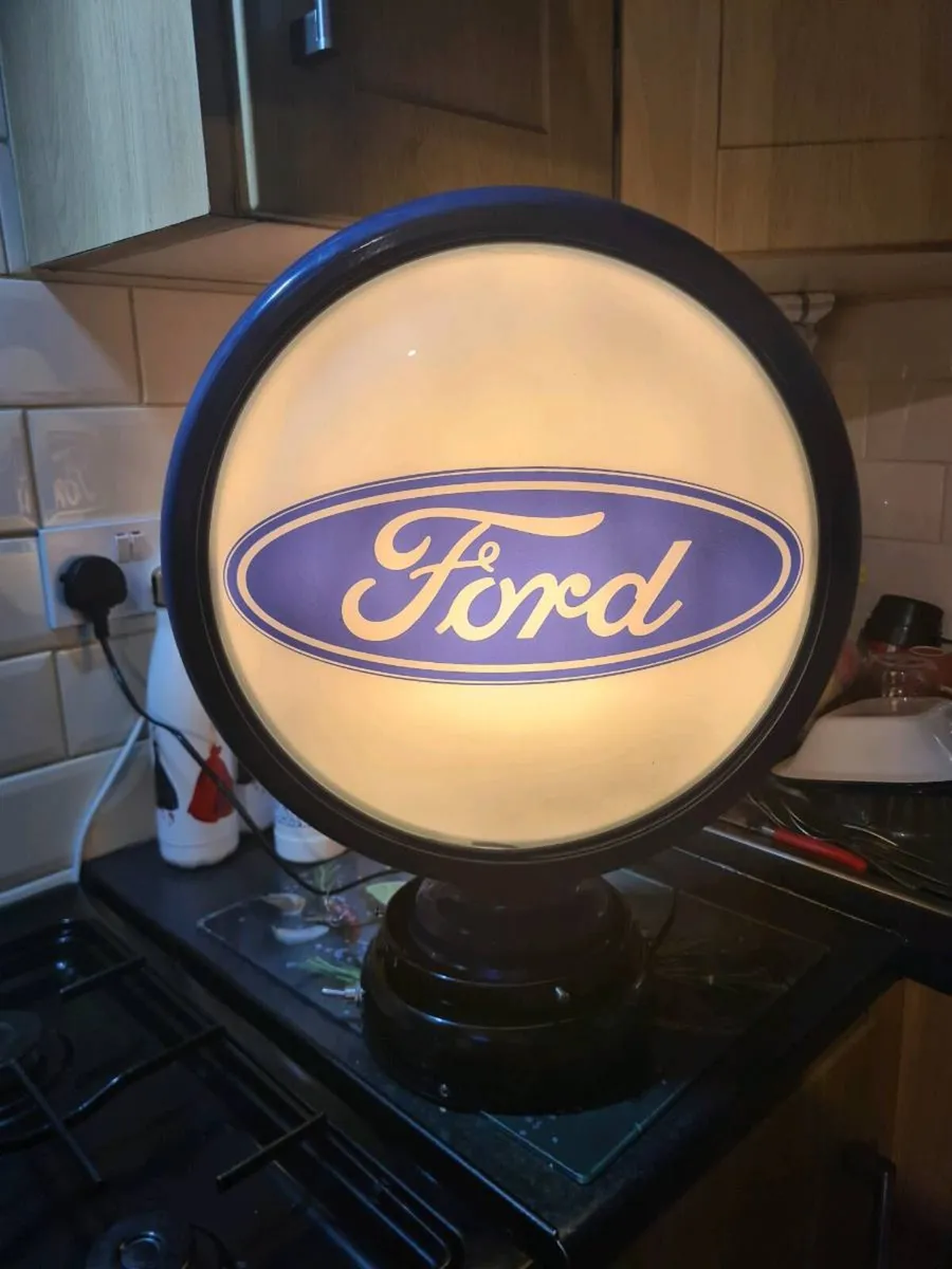 Petrol Bowser Globe light up - Image 2