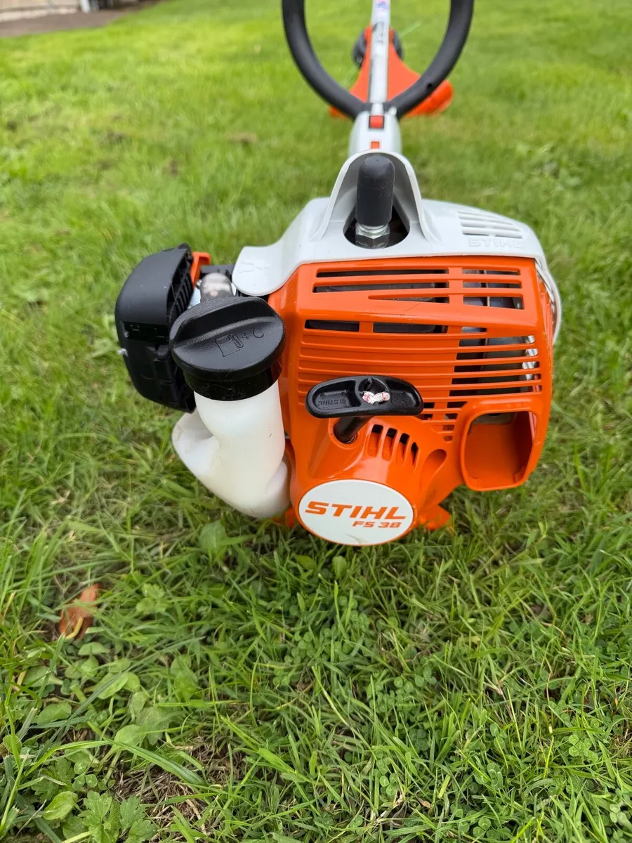 Stihl FS 38 Strimmer/ Grass Trimmer as new - Image 2