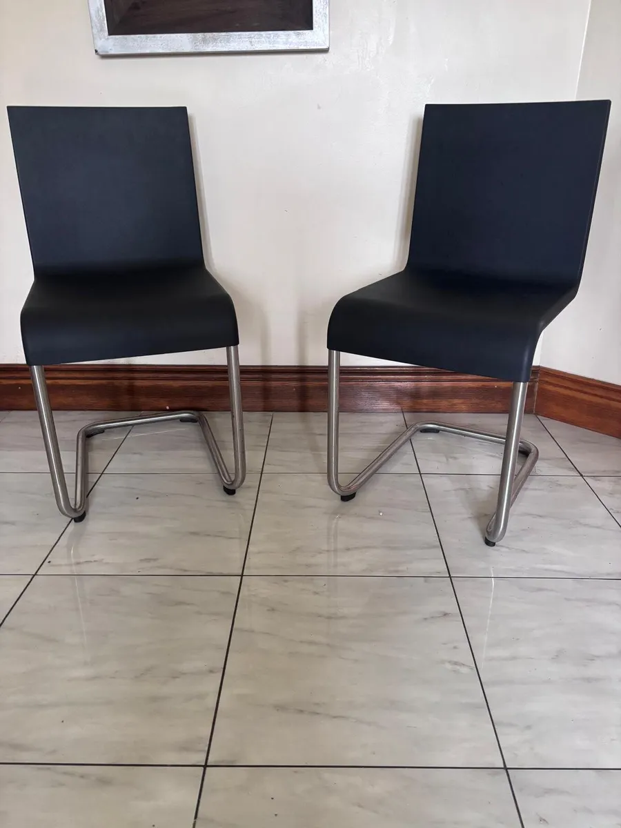 vitra 05vdesign chairs - Image 1