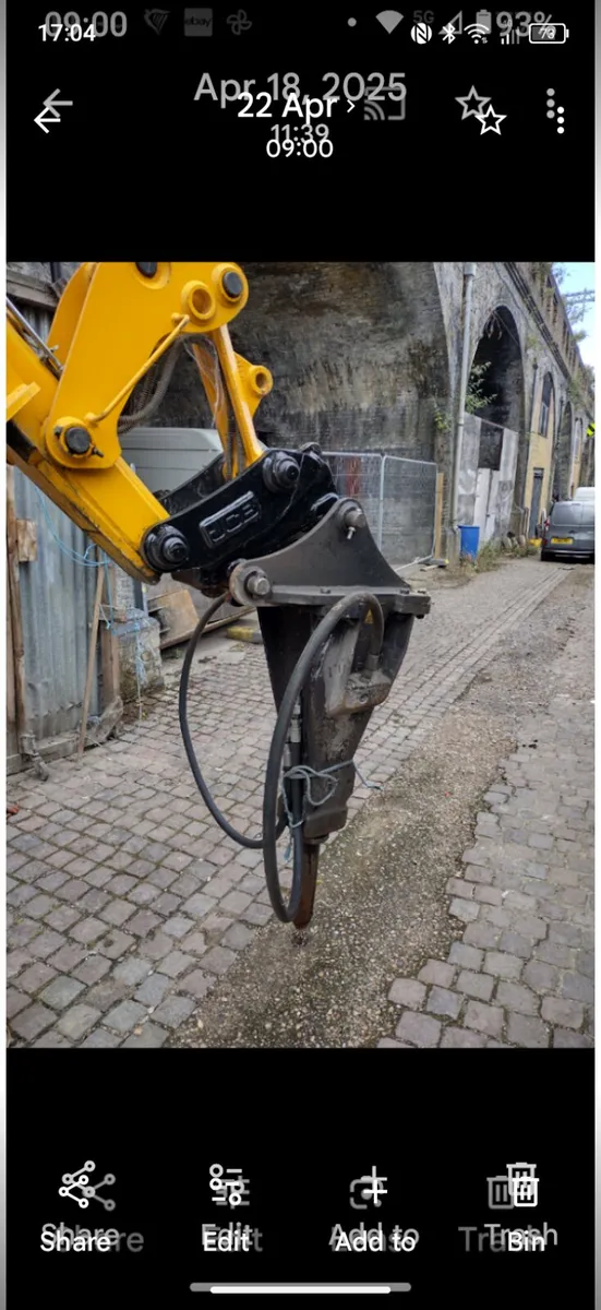 ATLAS COPCO HYDRAULIC BREAKER - Image 1