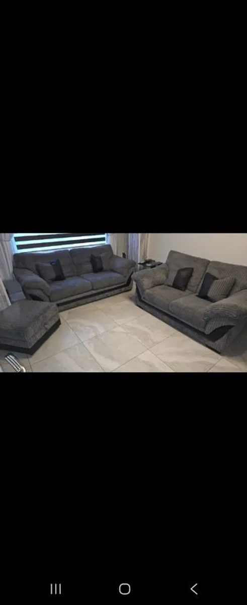 Zana 3&2 sofas Grey - Image 1
