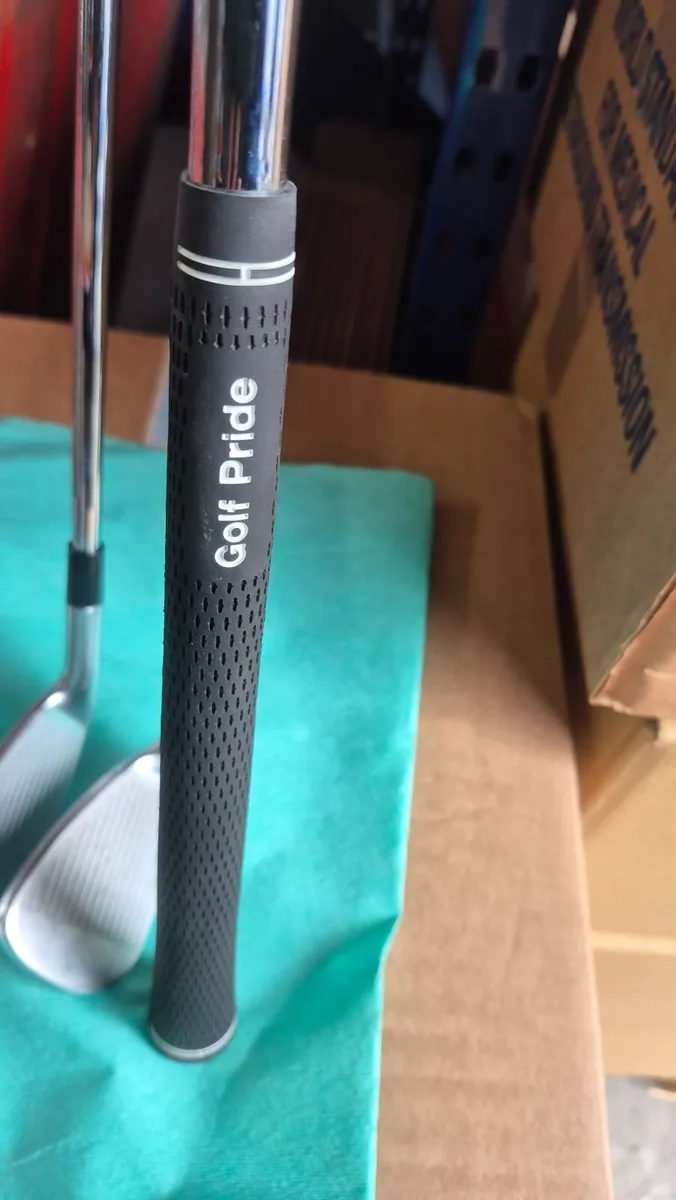 Taylormade P790 Fordged Irons - Image 4