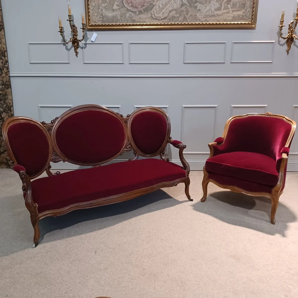 Set of red upholstered furniture - Image 3