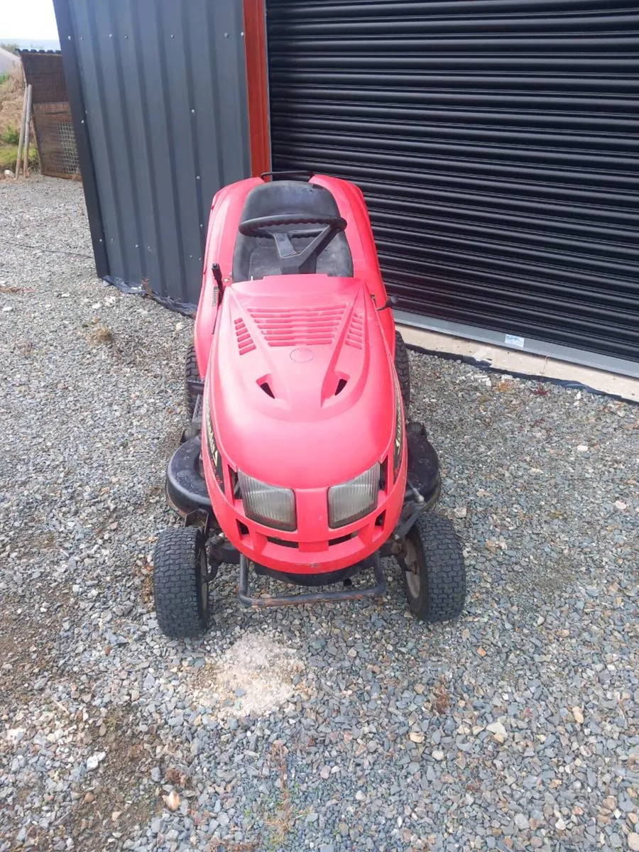 Ride on lawnmower - Image 4