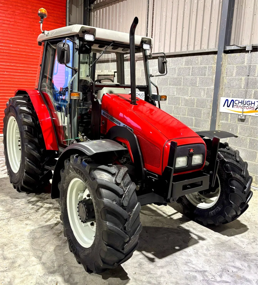 MASSEY FERGUSON 4255 **Manual Shuttle** - Image 1