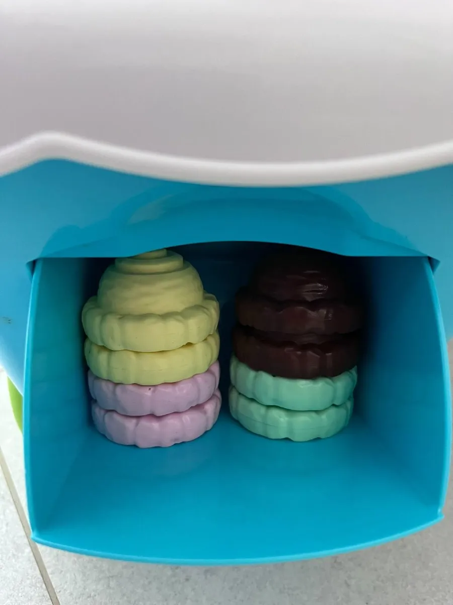 LeapFrog Scoop and Learn Ice Cream Cart - Image 3