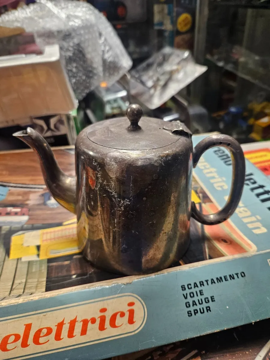 Vintage EPNS Tea Pot - Image 1