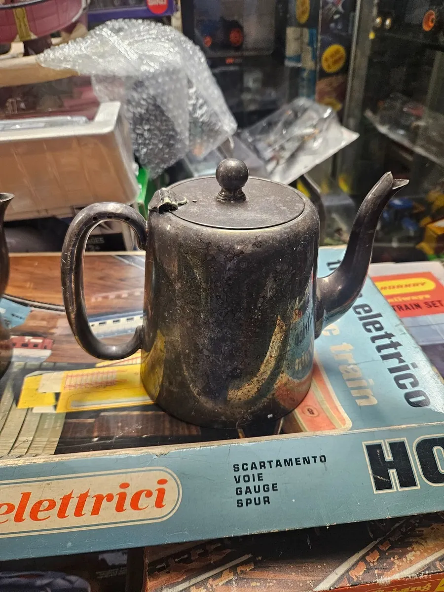 Vintage EPNS Tea Pot - Image 4