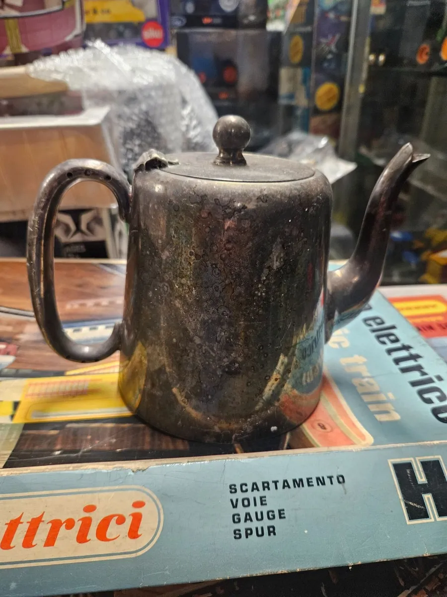 Vintage EPNS Tea Pot - Image 2
