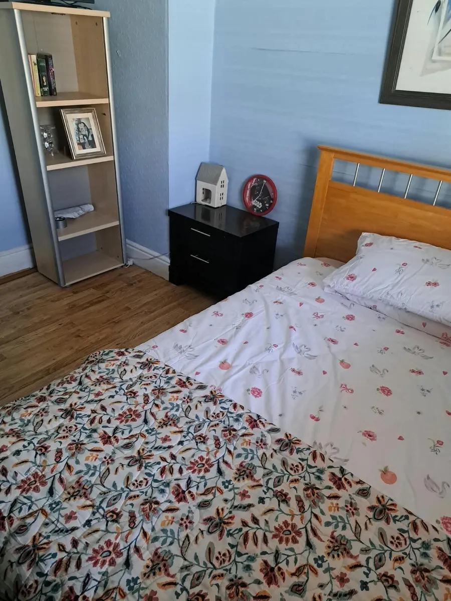 Room for rent - Image 1