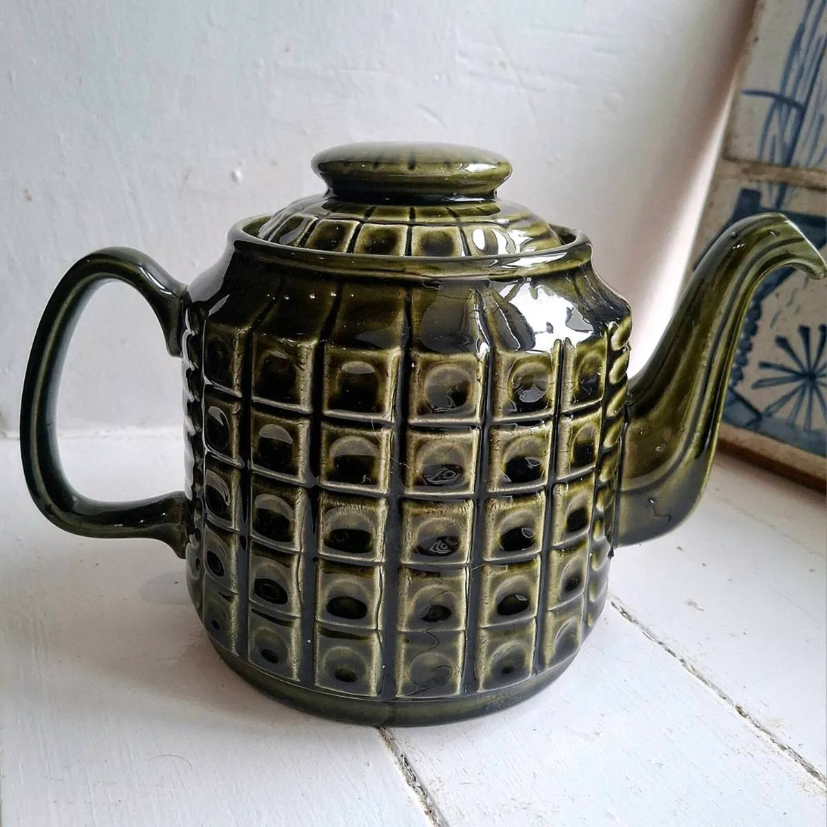 Vintage Price & Kensington "Wembley" Teapot - Image 2