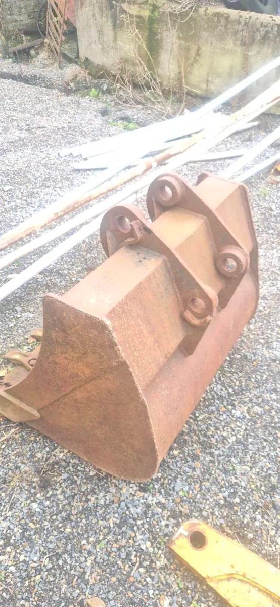 3ft digging bucket - Image 2